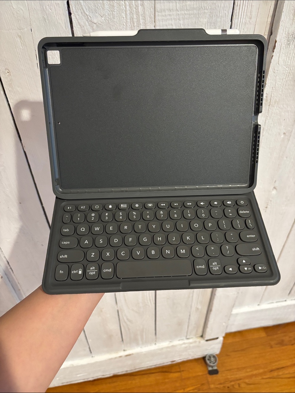 iPad Black Tablet Keyboard Case AND APPLE PENCIL
